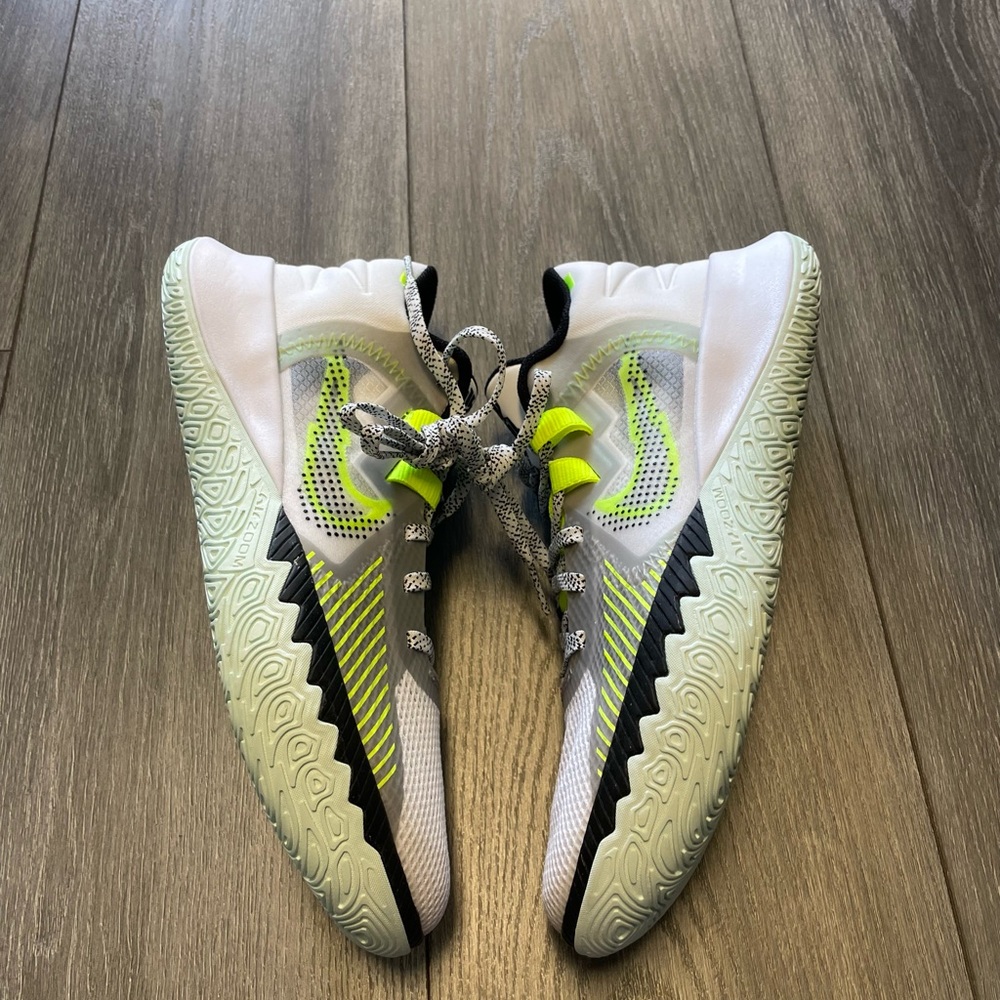 Nike Kyrie Flytrap 5 White Volt Basketball Shoes CZ4100-101 Men's new